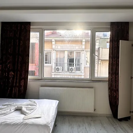 מלון Centre Suites Taksim *